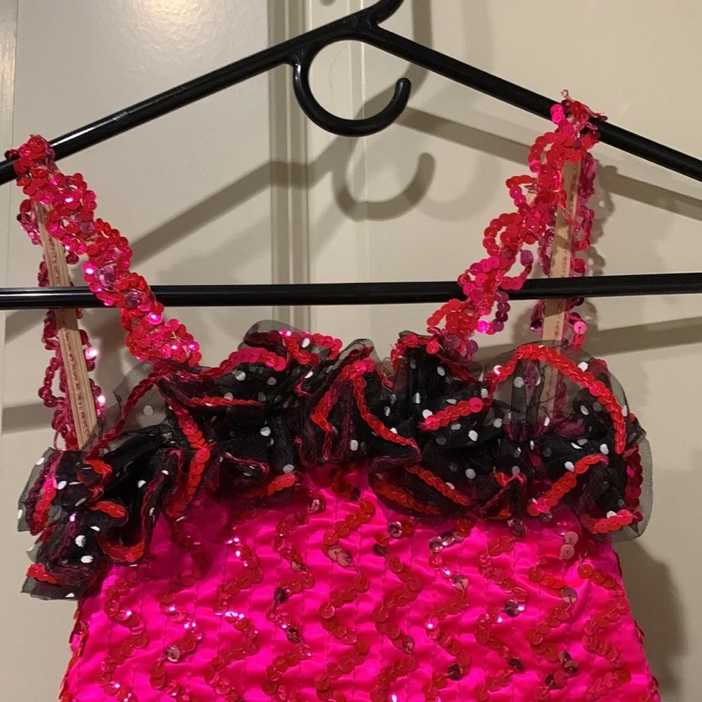 Girls one piece hot pink and black w/ polka dots sequined tutu with skirt